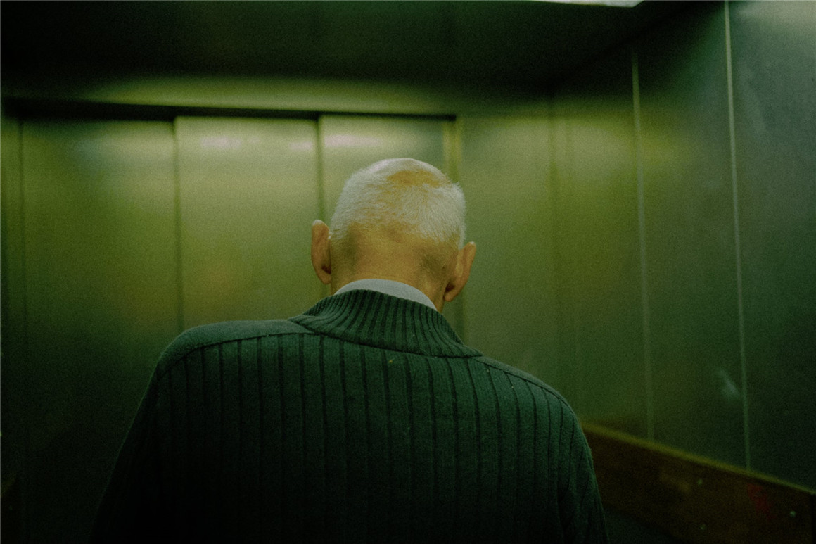 TCP 90年代复古朋克嘻哈风格16mm胶片美学LR调色预设包 CineStock 16mm Edition 插件预设 第8张-素材湾丨精选海外优质设计素材资源 TCP 90年代复古朋克嘻哈风格16mm胶片美学LR调色预设包 CineStock 16mm Edition 插件预设 sucaiwan.com