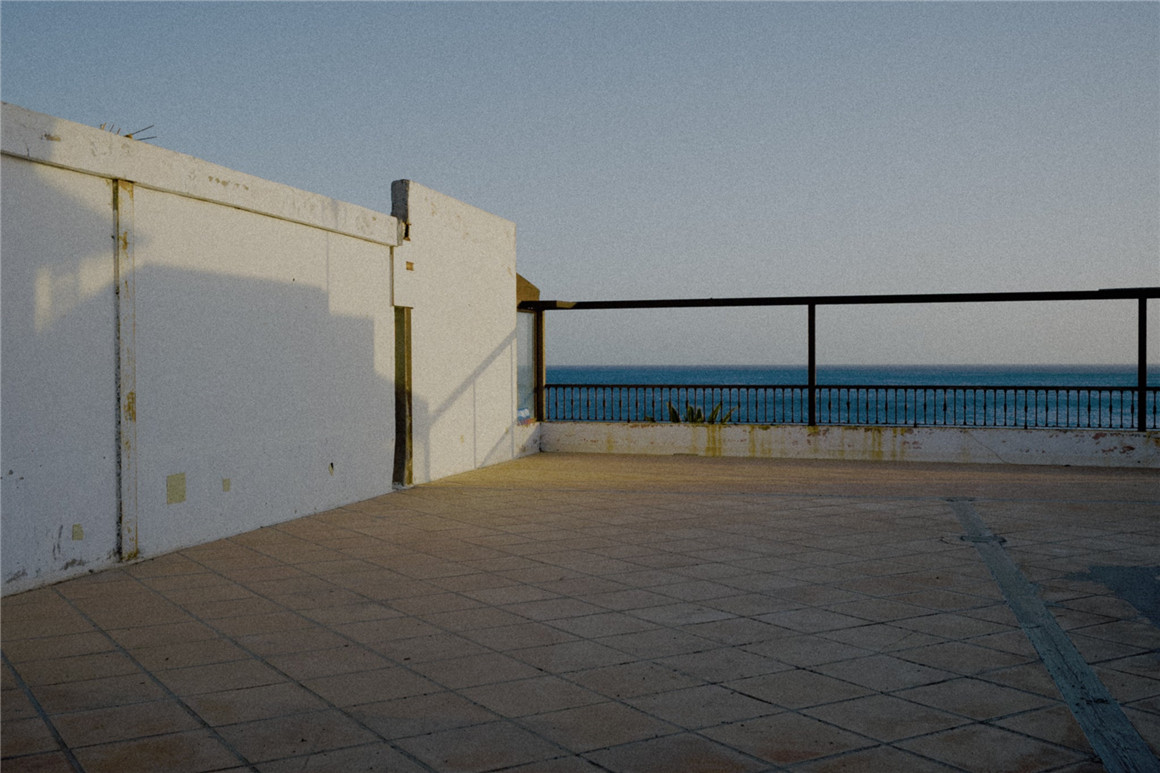 TCP 90年代复古朋克嘻哈风格16mm胶片美学LR调色预设包 CineStock 16mm Edition 插件预设 第11张-素材湾丨精选海外优质设计素材资源 TCP 90年代复古朋克嘻哈风格16mm胶片美学LR调色预设包 CineStock 16mm Edition 插件预设 sucaiwan.com