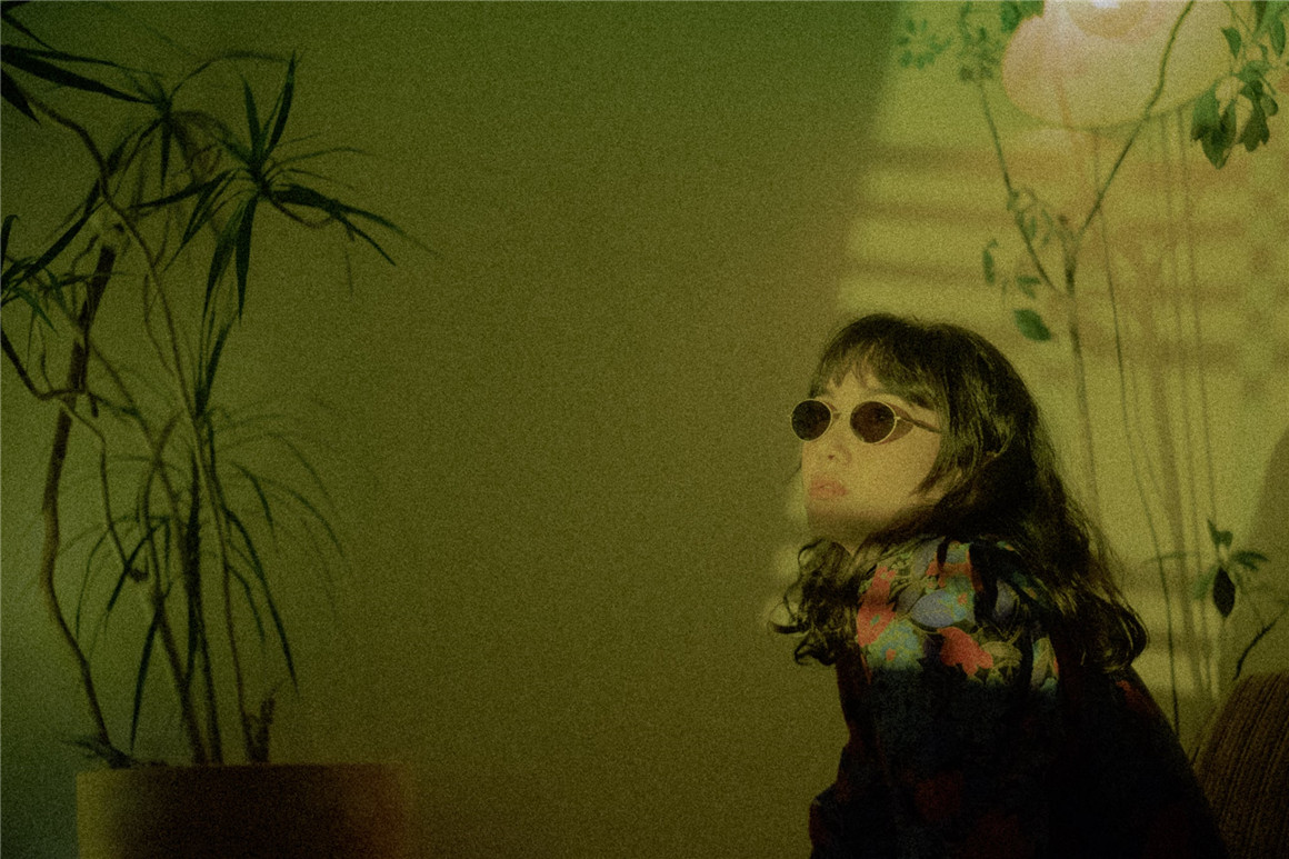 TCP 90年代复古朋克嘻哈风格16mm胶片美学LR调色预设包 CineStock 16mm Edition 插件预设 第14张-素材湾丨精选海外优质设计素材资源 TCP 90年代复古朋克嘻哈风格16mm胶片美学LR调色预设包 CineStock 16mm Edition 插件预设 sucaiwan.com