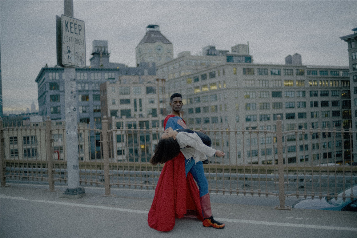 TCP 90年代复古朋克嘻哈风格16mm胶片美学LR调色预设包 CineStock 16mm Edition 插件预设 第16张-素材湾丨精选海外优质设计素材资源 TCP 90年代复古朋克嘻哈风格16mm胶片美学LR调色预设包 CineStock 16mm Edition 插件预设 sucaiwan.com