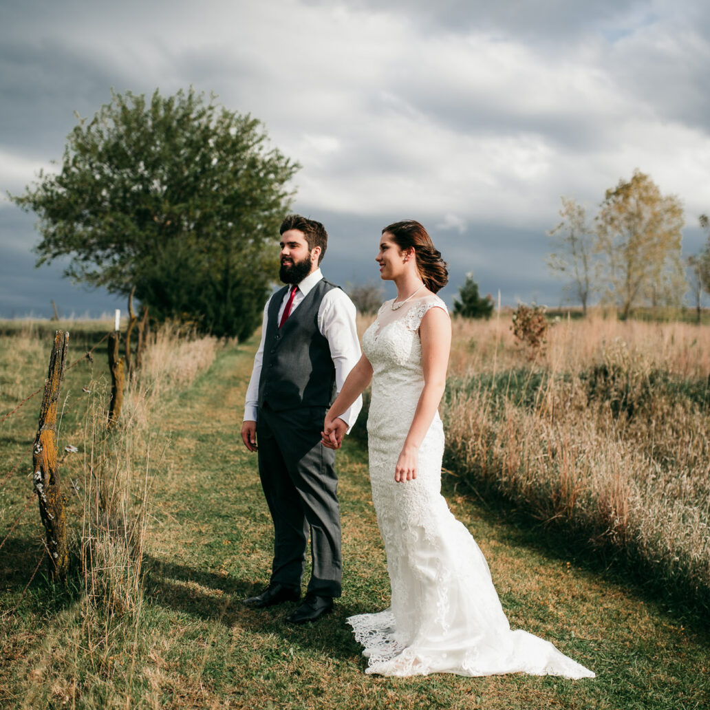 梦幻永恒温暖橙色家庭情侣婚礼摄影照片调色Lightroom预设 Sven Malojlo – Melo Presets 插件预设 第10张-素材湾丨精选海外优质设计素材资源 梦幻永恒温暖橙色家庭情侣婚礼摄影照片调色Lightroom预设 Sven Malojlo – Melo Presets 插件预设 sucaiwan.com