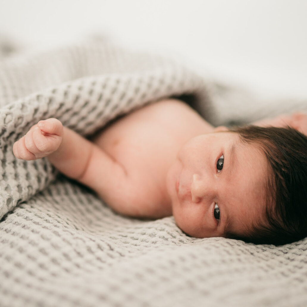 梦幻永恒温暖橙色家庭情侣婚礼摄影照片调色Lightroom预设 Sven Malojlo – Melo Presets 插件预设 第19张-素材湾丨精选海外优质设计素材资源 梦幻永恒温暖橙色家庭情侣婚礼摄影照片调色Lightroom预设 Sven Malojlo – Melo Presets 插件预设 sucaiwan.com