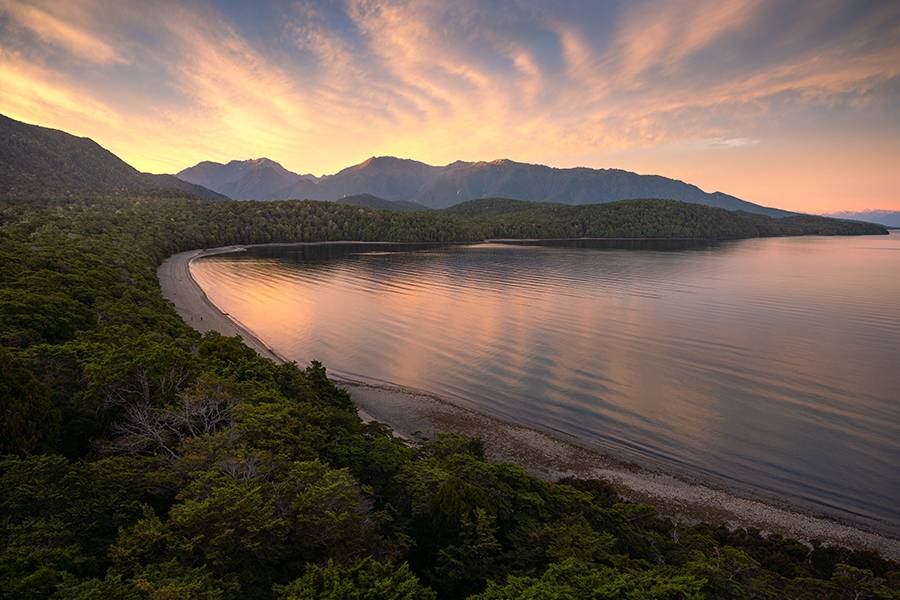 LR预设 专业富士柯达胶片模拟AI智能照片调色Lightroom预设 William Patino – AI Presets Landscape Edition 插件预设 第9张-素材湾丨精选海外优质设计素材资源 LR预设 专业富士柯达胶片模拟AI智能照片调色Lightroom预设 William Patino – AI Presets Landscape Edition 插件预设 sucaiwan.com