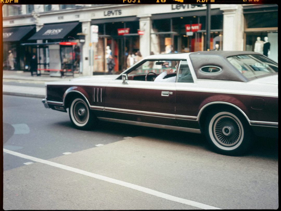 复古电影质感富士胶片模拟婚礼照片调色Lightroom预设 Jamie Windsor – JW Lightroom Presets 5 – Fujifilm 插件预设 第2张-素材湾丨精选海外优质设计素材资源 复古电影质感富士胶片模拟婚礼照片调色Lightroom预设 Jamie Windsor – JW Lightroom Presets 5 – Fujifilm 插件预设 sucaiwan.com