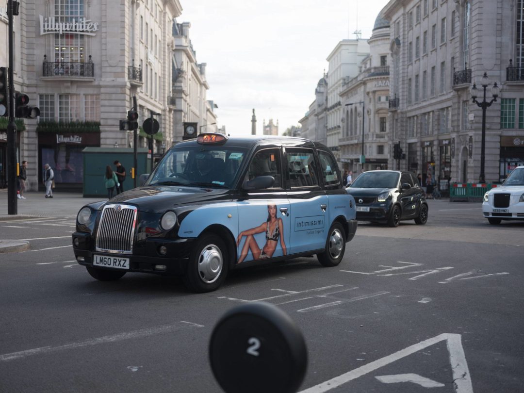 复古电影质感富士胶片模拟婚礼照片调色Lightroom预设 Jamie Windsor – JW Lightroom Presets 5 – Fujifilm 插件预设 第11张-素材湾丨精选海外优质设计素材资源 复古电影质感富士胶片模拟婚礼照片调色Lightroom预设 Jamie Windsor – JW Lightroom Presets 5 – Fujifilm 插件预设 sucaiwan.com