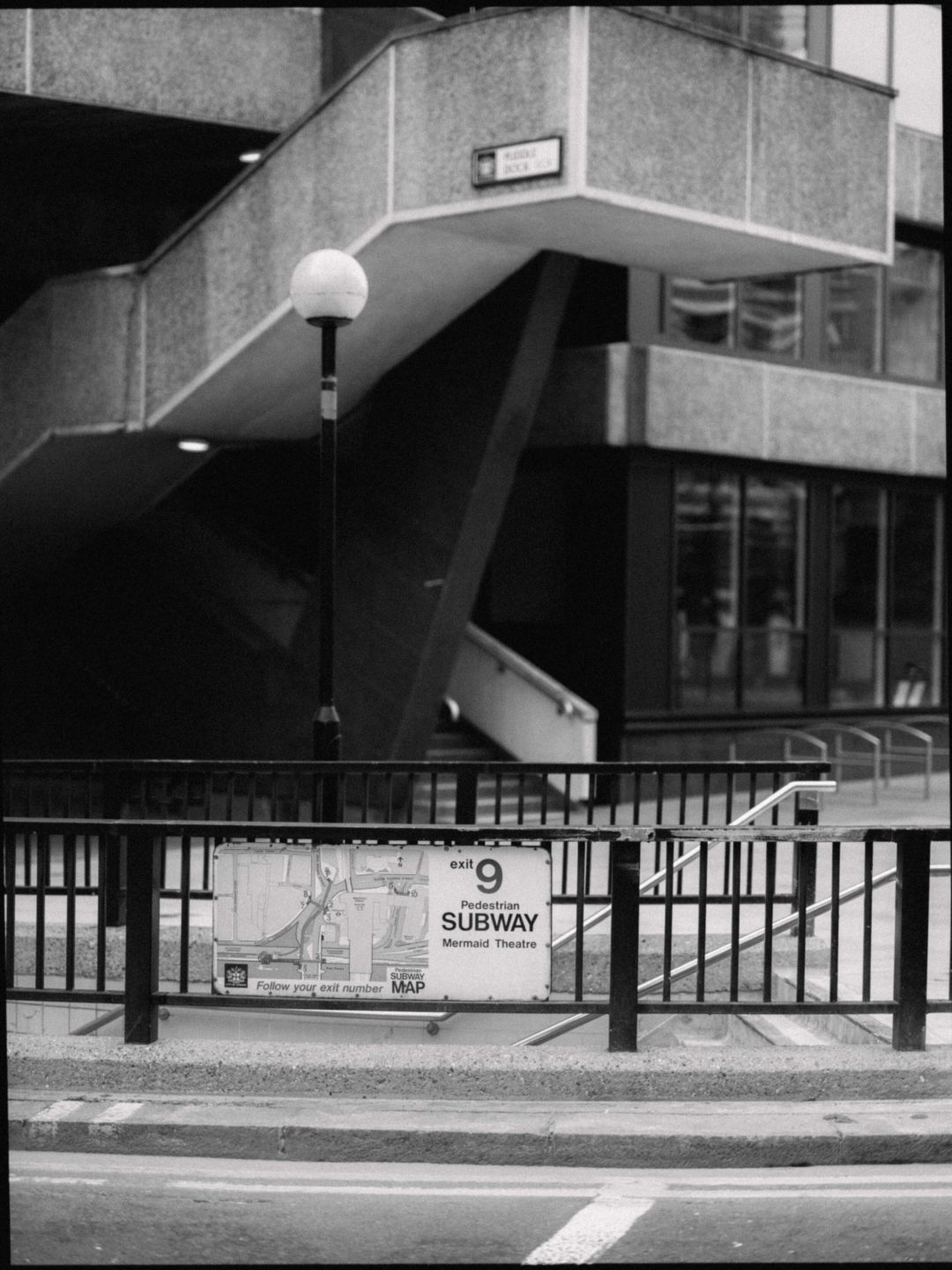 复古电影质感富士胶片模拟婚礼照片调色Lightroom预设 Jamie Windsor – JW Lightroom Presets 5 – Fujifilm 插件预设 第18张-素材湾丨精选海外优质设计素材资源 复古电影质感富士胶片模拟婚礼照片调色Lightroom预设 Jamie Windsor – JW Lightroom Presets 5 – Fujifilm 插件预设 sucaiwan.com