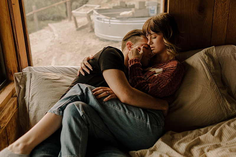 情绪化复古欧风电影美学棕色婚礼肖像人物皮肤调色Lightroom预设 DVLOP – Nirav Patel – LOTUS Presets and Workshop 插件预设 第3张-素材湾丨精选海外优质设计素材资源 情绪化复古欧风电影美学棕色婚礼肖像人物皮肤调色Lightroom预设 DVLOP – Nirav Patel – LOTUS Presets and Workshop 插件预设 sucaiwan.com