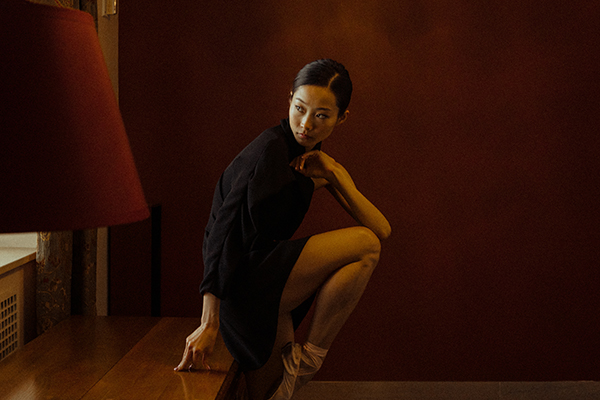 情绪化复古欧风电影美学棕色婚礼肖像人物皮肤调色Lightroom预设 DVLOP – Nirav Patel – LOTUS Presets and Workshop 插件预设 第4张-素材湾丨精选海外优质设计素材资源 情绪化复古欧风电影美学棕色婚礼肖像人物皮肤调色Lightroom预设 DVLOP – Nirav Patel – LOTUS Presets and Workshop 插件预设 sucaiwan.com