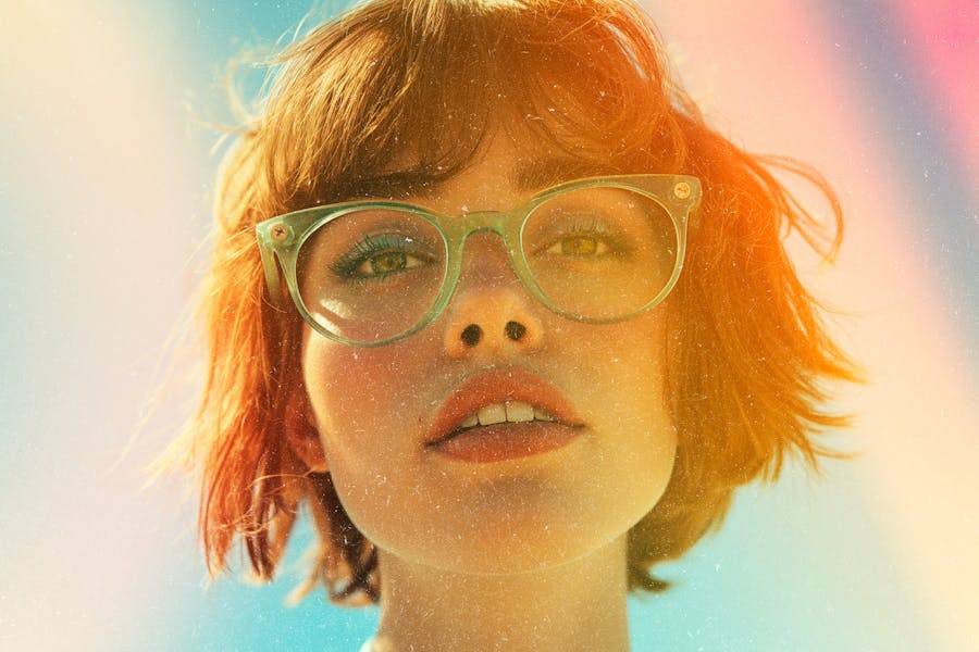 复古漏光太阳耀斑灰尘纹理照片效果PS特效滤镜样机模板素材 Light Leaks & Flares Photo Effect 插件预设 sucaiwan.com