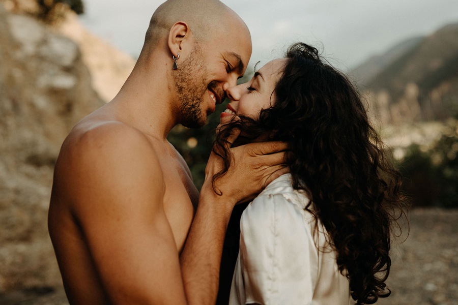 Meridian – LKO SIERRA PRESETS 复古怀旧温暖自然色彩人像摄影LR调色预设 插件预设 第12张-素材湾丨精选海外优质设计素材资源 Meridian – LKO SIERRA PRESETS 复古怀旧温暖自然色彩人像摄影LR调色预设 插件预设 sucaiwan.com