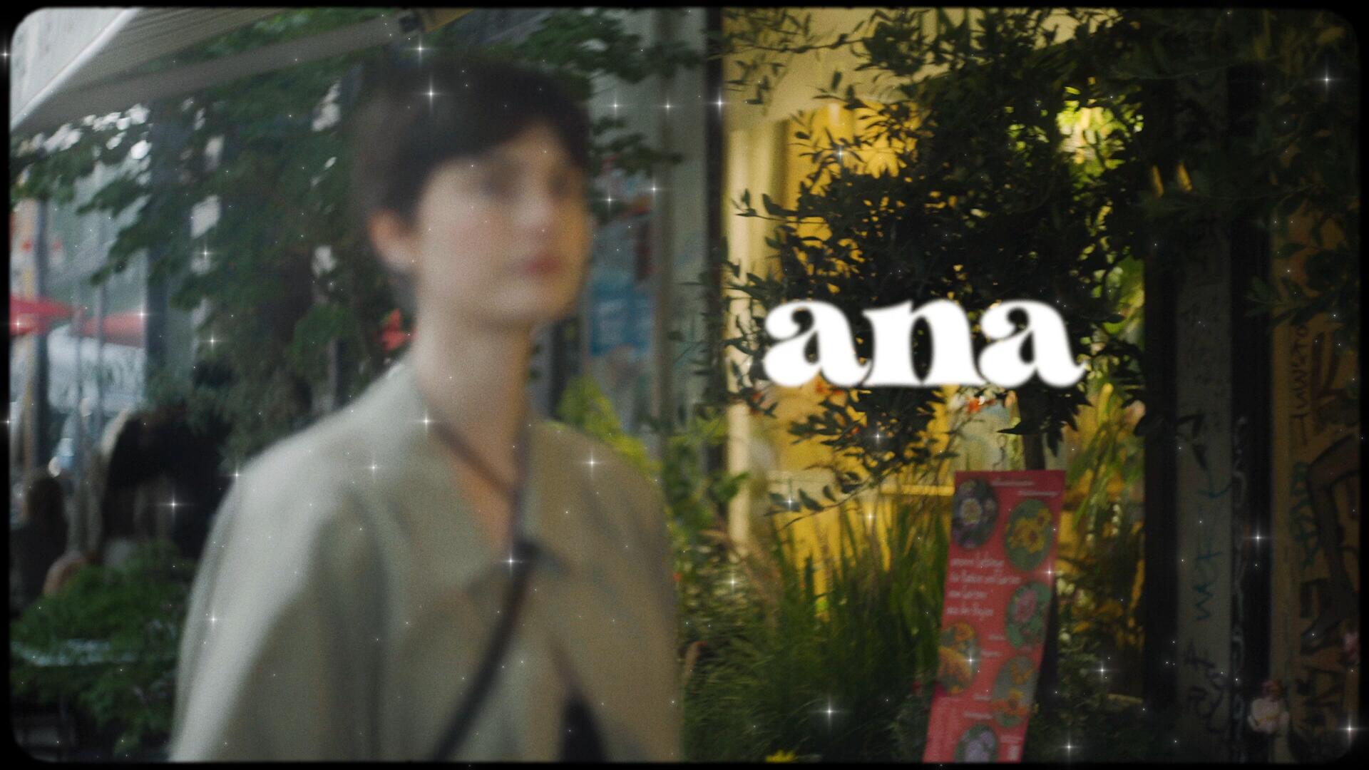 视频素材:35款复古Y2K艺术星芒光芒闪光镜头光晕闪烁漂浮发光坠落4K视频素材套装 Studio AAA – Falling Stars 影视音频 第2张-素材湾丨精选海外优质设计素材资源 视频素材:35款复古Y2K艺术星芒光芒闪光镜头光晕闪烁漂浮发光坠落4K视频素材套装 Studio AAA – Falling Stars 影视音频 sucaiwan.com