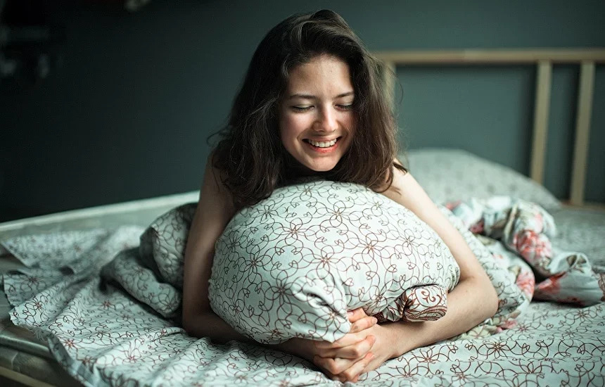 电影外观褐色人物肖像摄影照片调色Lightroom预设 Marat Safin – Gala – Lightroom Preset Pack 插件预设 第6张-素材湾丨精选海外优质设计素材资源 电影外观褐色人物肖像摄影照片调色Lightroom预设 Marat Safin – Gala – Lightroom Preset Pack 插件预设 sucaiwan.com