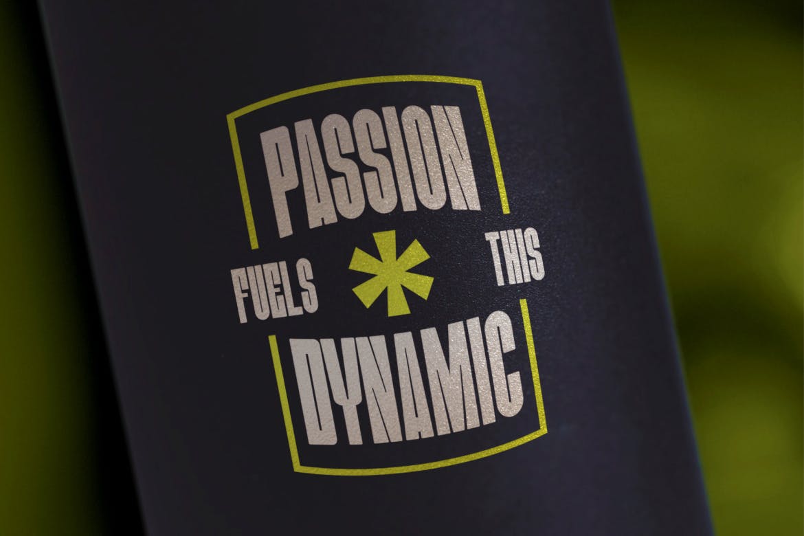 时尚极简品牌杂志徽标设计无衬线英文字体安装包 Nephoria Condensed Sans Serif Font 设计素材 sucaiwan.com