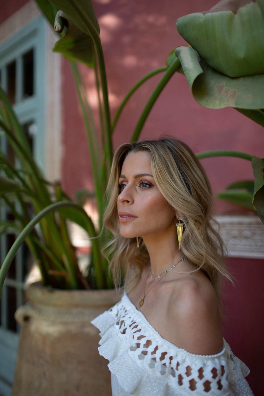 地中海风格棕色奶油色温暖色调情侣婚礼摄影照片调色Lightroom预设 DCxND Balearic Pack 插件预设 第5张-素材湾丨精选海外优质设计素材资源 地中海风格棕色奶油色温暖色调情侣婚礼摄影照片调色Lightroom预设 DCxND Balearic Pack 插件预设 sucaiwan.com