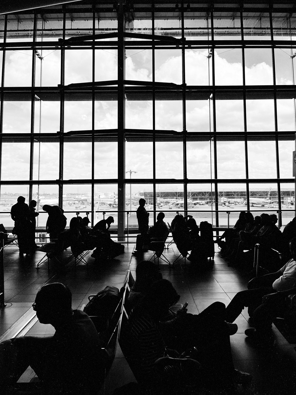 真实胶片电影美学怀旧色调颗粒纹理胶片摄影调色LR预设 Caleb Salvadori – Film Preset Collection V4 插件预设 第14张-素材湾丨精选海外优质设计素材资源 真实胶片电影美学怀旧色调颗粒纹理胶片摄影调色LR预设 Caleb Salvadori – Film Preset Collection V4 插件预设 sucaiwan.com