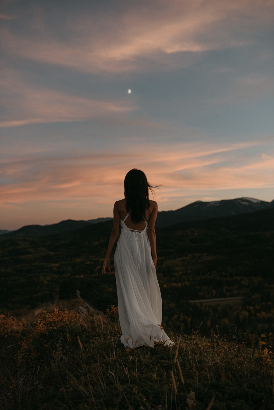 Meridian – LKO SIERRA PRESETS 复古怀旧温暖自然色彩人像摄影LR调色预设 插件预设 第28张-素材湾丨精选海外优质设计素材资源 Meridian – LKO SIERRA PRESETS 复古怀旧温暖自然色彩人像摄影LR调色预设 插件预设 sucaiwan.com