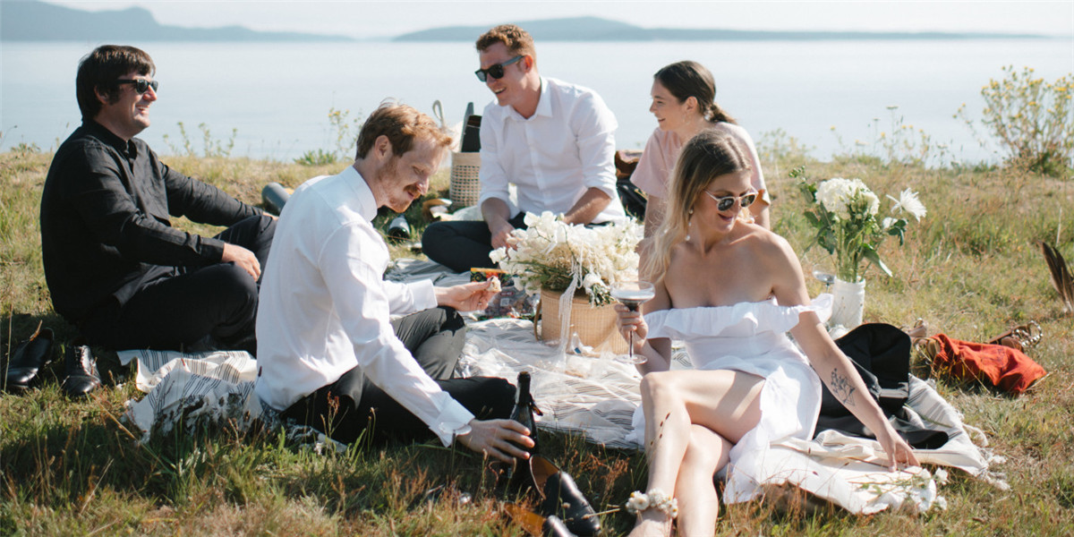 Dvlop Day to Day 怀旧氛围电影感婚礼人像摄影LR调色预设 , 第8张-素材湾丨精选海外优质设计素材资源 Dvlop Day to Day 怀旧氛围电影感婚礼人像摄影LR调色预设 , sucaiwan.com