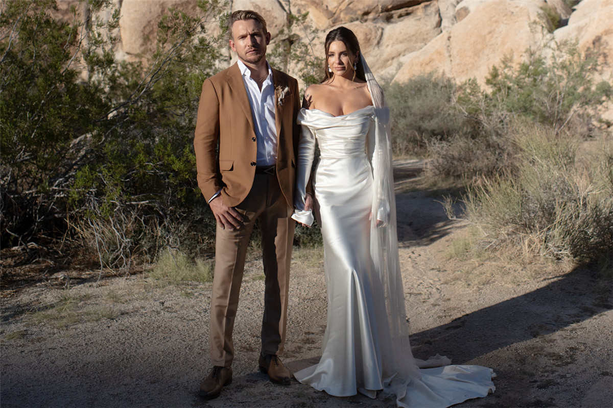 Dvlop Day to Day 怀旧氛围电影感婚礼人像摄影LR调色预设 , 第2张-素材湾丨精选海外优质设计素材资源 Dvlop Day to Day 怀旧氛围电影感婚礼人像摄影LR调色预设 , sucaiwan.com