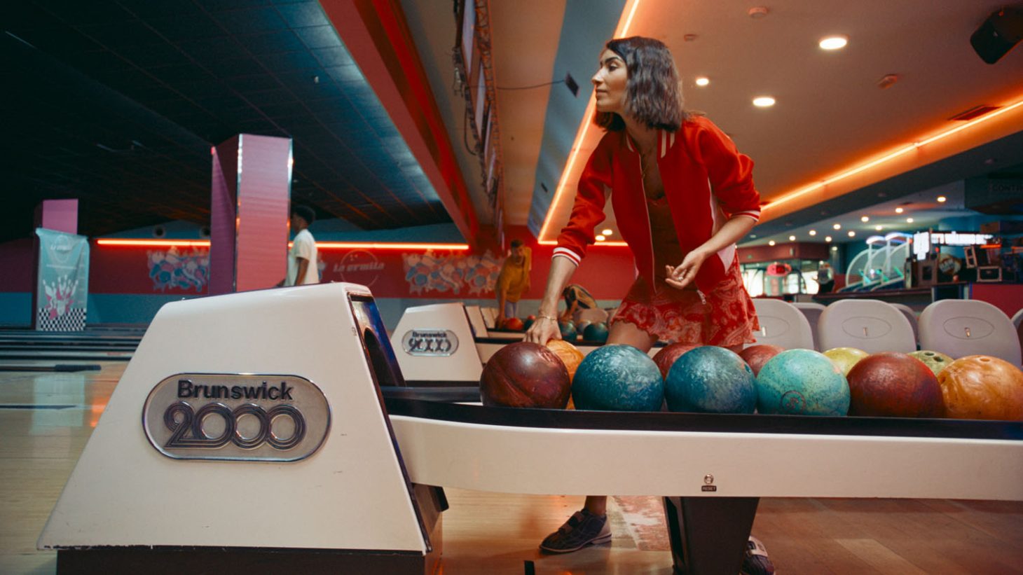 Gamut - Faction 经典好莱坞商业级橙色/蓝绿色色调电影感胶片模拟LUT调色预设 插件预设 第6张-素材湾丨精选海外优质设计素材资源 Gamut - Faction 经典好莱坞商业级橙色/蓝绿色色调电影感胶片模拟LUT调色预设 插件预设 sucaiwan.com