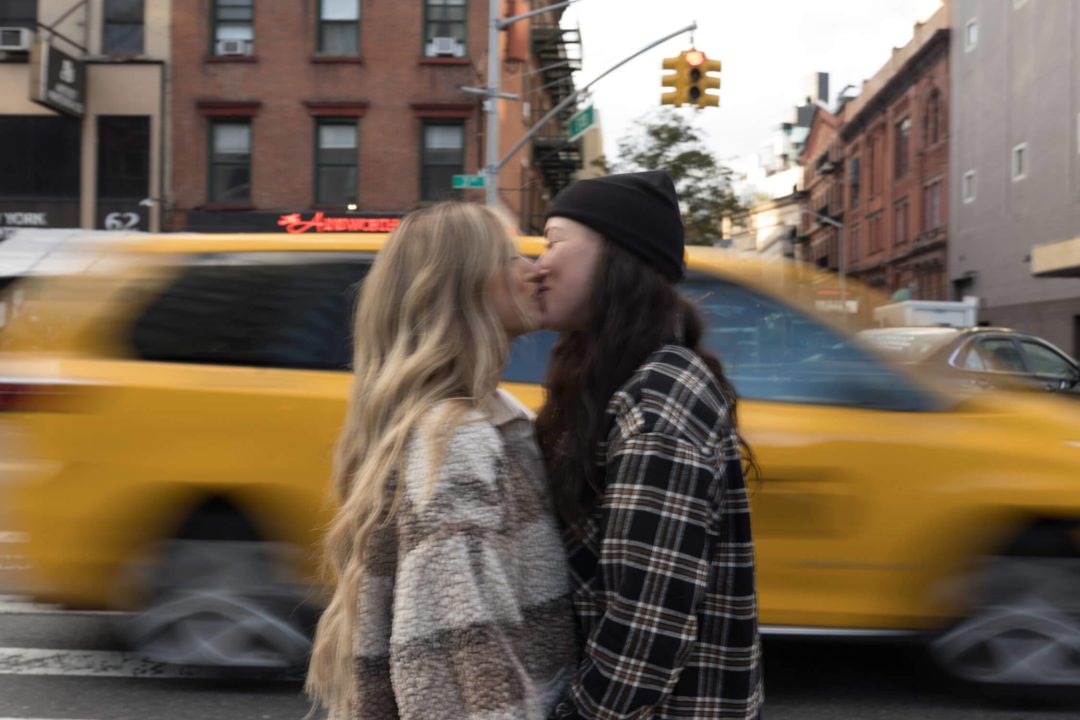 情绪化电影质感复古怀旧人物照片皮肤调色Lightroom预设包 G-Presets – Deidre and Jon Presets 插件预设 第20张-素材湾丨精选海外优质设计素材资源 情绪化电影质感复古怀旧人物照片皮肤调色Lightroom预设包 G-Presets – Deidre and Jon Presets 插件预设 sucaiwan.com