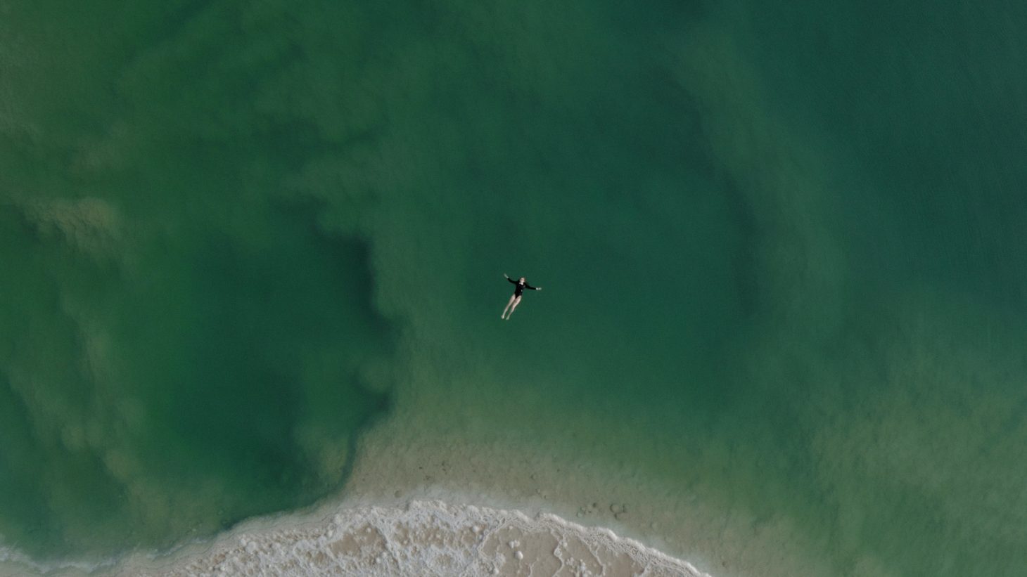 温暖色调蓝绿色棕色红色婚礼视频调色LUT预设 Gamut – Mango Street Lab – Stratus LUTS 插件预设 第3张-素材湾丨精选海外优质设计素材资源 温暖色调蓝绿色棕色红色婚礼视频调色LUT预设 Gamut – Mango Street Lab – Stratus LUTS 插件预设 sucaiwan.com