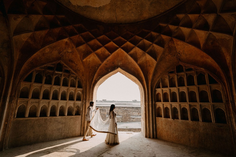 Meridian – LKO SIERRA PRESETS 复古怀旧温暖自然色彩人像摄影LR调色预设 插件预设 第22张-素材湾丨精选海外优质设计素材资源 Meridian – LKO SIERRA PRESETS 复古怀旧温暖自然色彩人像摄影LR调色预设 插件预设 sucaiwan.com