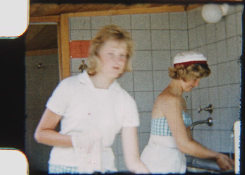 Artlist 11个复古8mm胶片光晕感家庭湖边露营实拍视频素材 Camping by the Lake Vintage 影视音频 sucaiwan.com