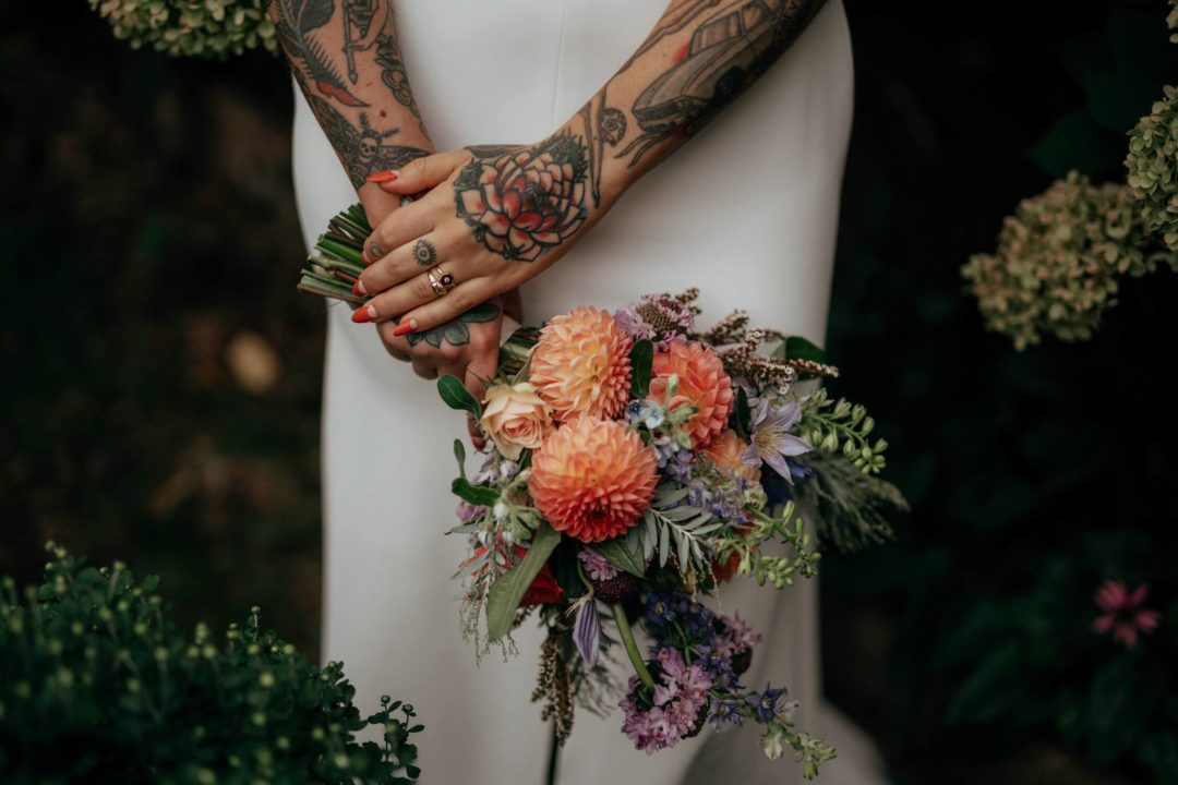 情绪化电影质感复古怀旧人物照片皮肤调色Lightroom预设包 G-Presets – Deidre and Jon Presets 插件预设 第12张-素材湾丨精选海外优质设计素材资源 情绪化电影质感复古怀旧人物照片皮肤调色Lightroom预设包 G-Presets – Deidre and Jon Presets 插件预设 sucaiwan.com