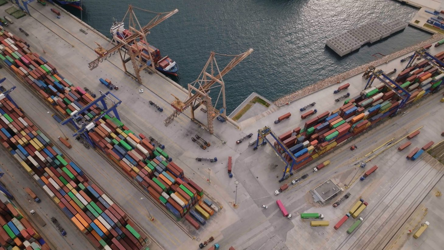 Gamut - Faction 经典好莱坞商业级橙色/蓝绿色色调电影感胶片模拟LUT调色预设 插件预设 第7张-素材湾丨精选海外优质设计素材资源 Gamut - Faction 经典好莱坞商业级橙色/蓝绿色色调电影感胶片模拟LUT调色预设 插件预设 sucaiwan.com