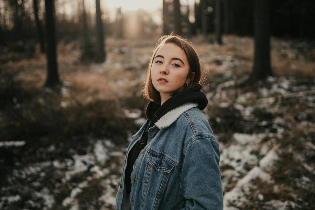 英伦欧风温暖棕色调情侣婚礼户外摄影照片调色Lightroom预设 Tho Pack Moody Presets and Profiles 插件预设 第19张-素材湾丨精选海外优质设计素材资源 英伦欧风温暖棕色调情侣婚礼户外摄影照片调色Lightroom预设 Tho Pack Moody Presets and Profiles 插件预设 sucaiwan.com