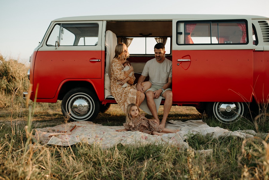 Meridian – LKO SIERRA PRESETS 复古怀旧温暖自然色彩人像摄影LR调色预设 插件预设 第9张-素材湾丨精选海外优质设计素材资源 Meridian – LKO SIERRA PRESETS 复古怀旧温暖自然色彩人像摄影LR调色预设 插件预设 sucaiwan.com