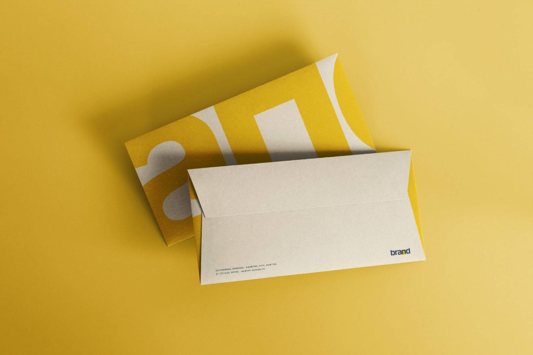 高级品牌vi标志logo设计dl办公信封展示效果图ps贴图mockup样机模板素材 DL Envelope Mockup 样机素材 sucaiwan.com