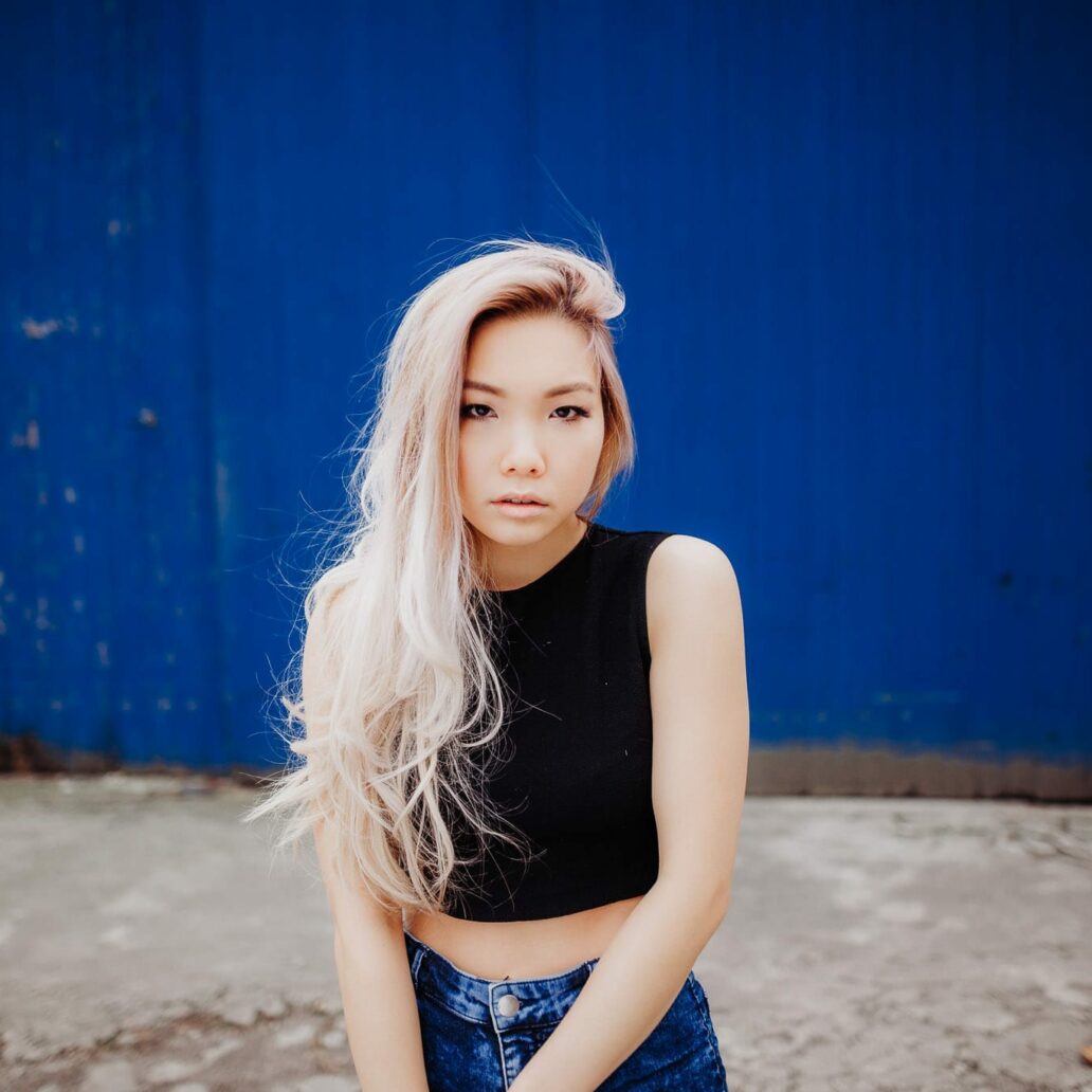 电影外观温暖蓝色调婚礼照片调色Lightroom预设 Sven Malojlo – SMAL WILD PRESETS 插件预设 第8张-素材湾丨精选海外优质设计素材资源 电影外观温暖蓝色调婚礼照片调色Lightroom预设 Sven Malojlo – SMAL WILD PRESETS 插件预设 sucaiwan.com