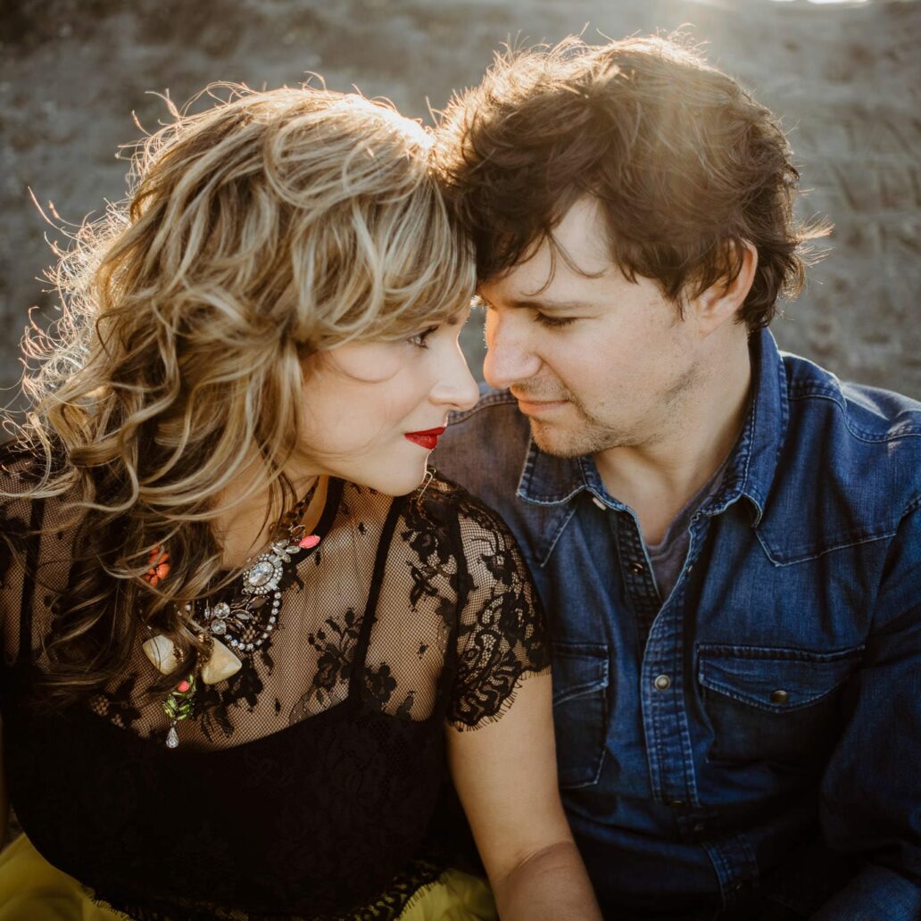 电影外观温暖蓝色调婚礼照片调色Lightroom预设 Sven Malojlo – SMAL WILD PRESETS 插件预设 第17张-素材湾丨精选海外优质设计素材资源 电影外观温暖蓝色调婚礼照片调色Lightroom预设 Sven Malojlo – SMAL WILD PRESETS 插件预设 sucaiwan.com