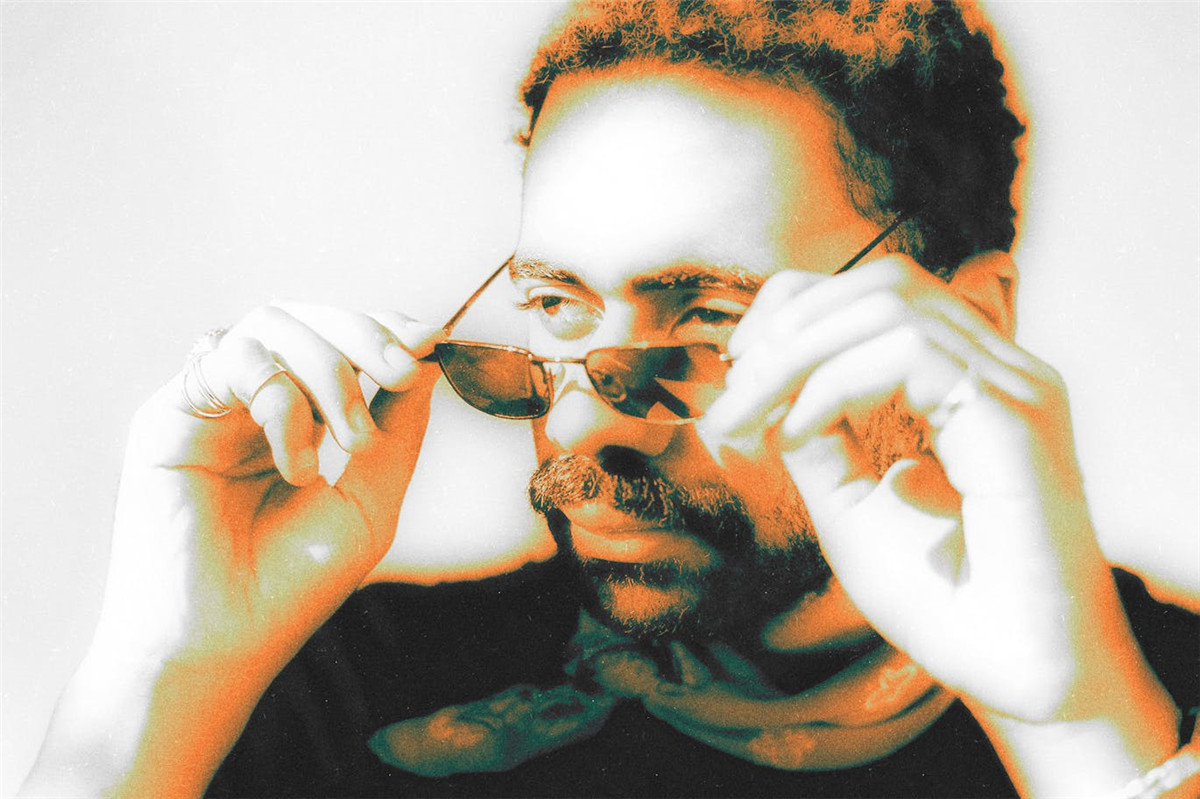 复古温暖Y2K渐变梦幻颗粒发光图片后期叠加滤镜PSD特效样机 Glow Blur Photo Effect , 第5张-素材湾丨精选海外优质设计素材资源 复古温暖Y2K渐变梦幻颗粒发光图片后期叠加滤镜PSD特效样机 Glow Blur Photo Effect , sucaiwan.com