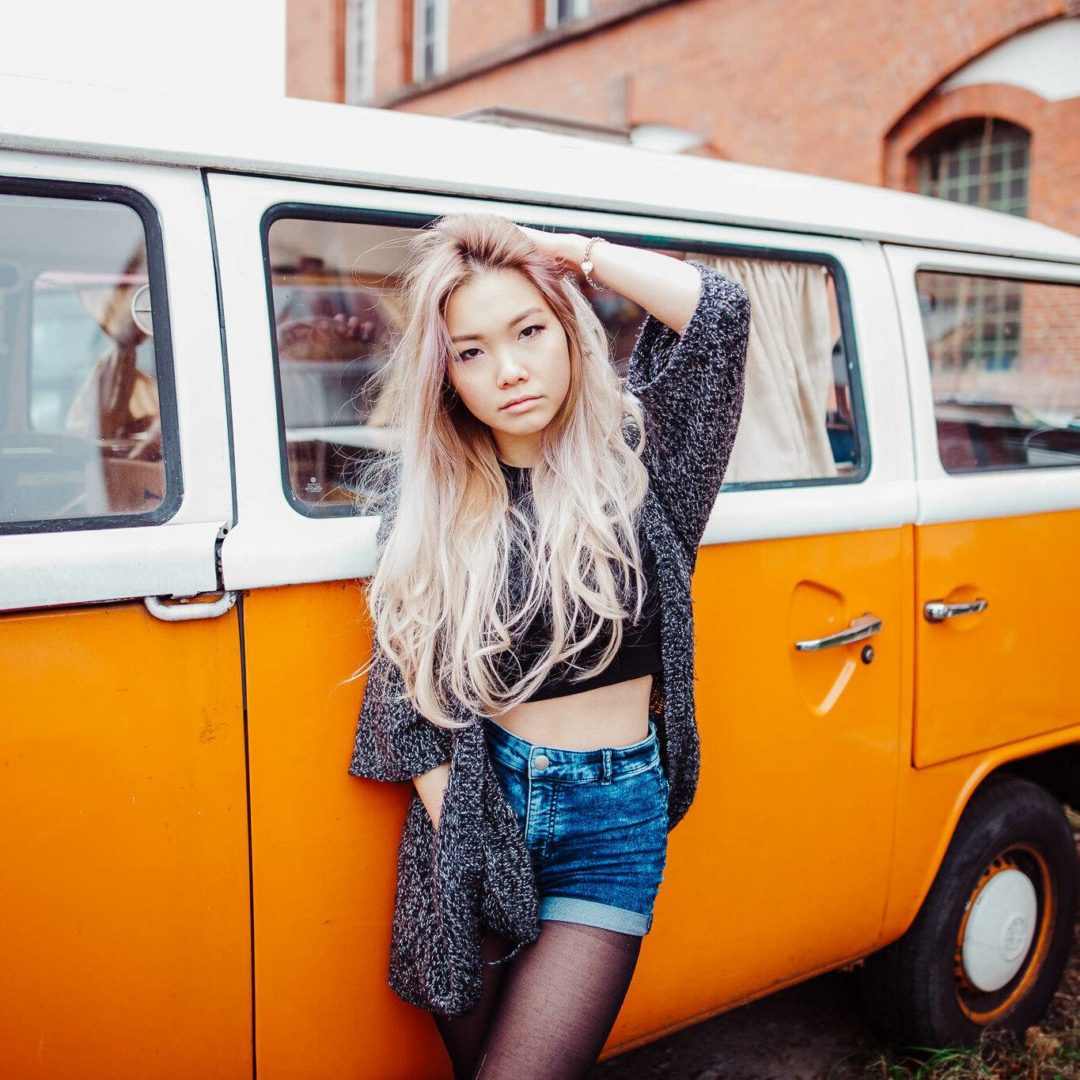 真实活力温暖色调橙色情侣婚礼照片调色Lightroom预设 Sven Malojlo – Unblemished Presets and Helpers 插件预设 第7张-素材湾丨精选海外优质设计素材资源 真实活力温暖色调橙色情侣婚礼照片调色Lightroom预设 Sven Malojlo – Unblemished Presets and Helpers 插件预设 sucaiwan.com