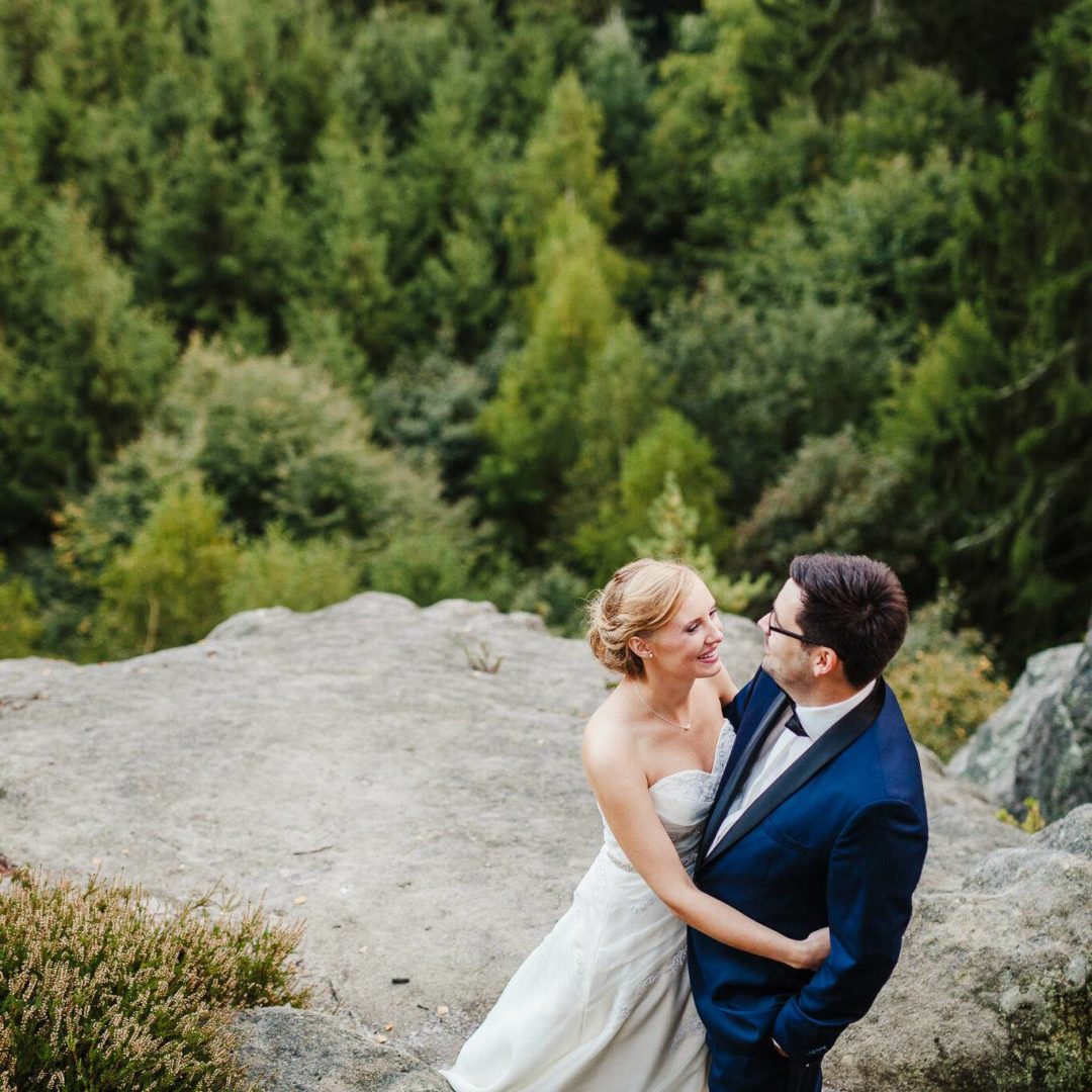 真实活力温暖色调橙色情侣婚礼照片调色Lightroom预设 Sven Malojlo – Unblemished Presets and Helpers 插件预设 第14张-素材湾丨精选海外优质设计素材资源 真实活力温暖色调橙色情侣婚礼照片调色Lightroom预设 Sven Malojlo – Unblemished Presets and Helpers 插件预设 sucaiwan.com