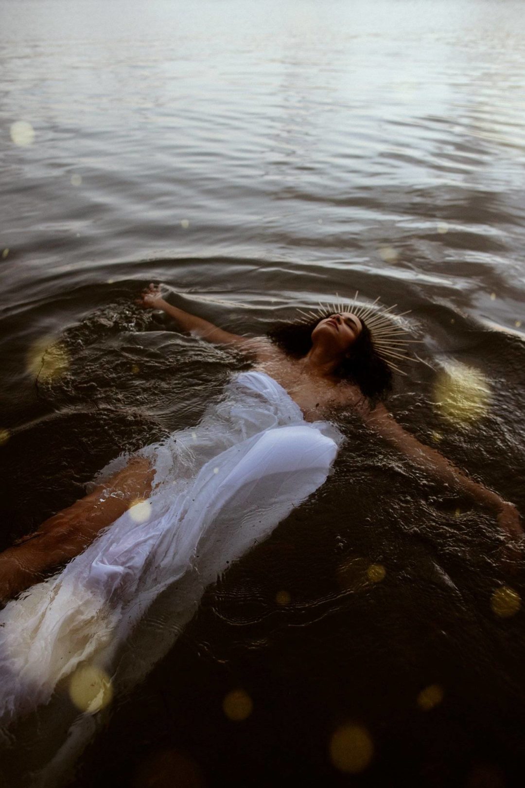 情绪化沙红色浅绿色婚礼照片调色工具Lightroom预设 Archipelago Quest 39 – Driftwood 插件预设 第9张-素材湾丨精选海外优质设计素材资源 情绪化沙红色浅绿色婚礼照片调色工具Lightroom预设 Archipelago Quest 39 – Driftwood 插件预设 sucaiwan.com