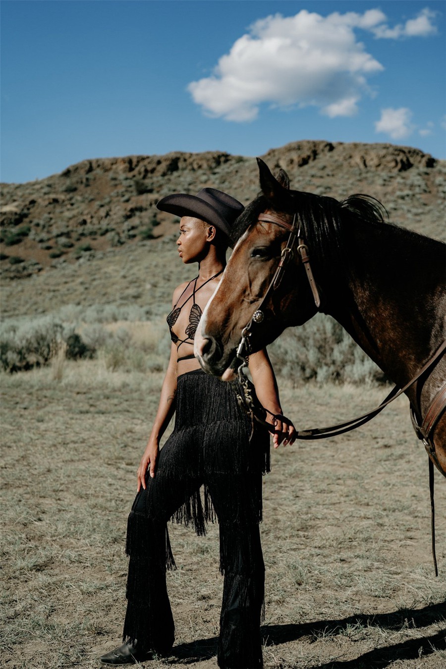 Archipelago Perpetua Presets 永恒优雅奢华婚纱人像摄影大胆色调LR预设 插件预设 第4张-素材湾丨精选海外优质设计素材资源 Archipelago Perpetua Presets 永恒优雅奢华婚纱人像摄影大胆色调LR预设 插件预设 sucaiwan.com