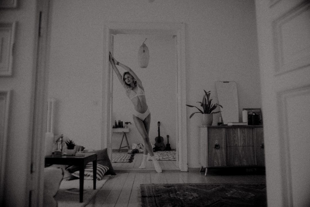 怀旧电影质感胶片颗粒纹理模拟照片调色Lightroom预设包 André Josselin – PRIMAVERA LIGHTROOM PRESETS 插件预设 第9张-素材湾丨精选海外优质设计素材资源 怀旧电影质感胶片颗粒纹理模拟照片调色Lightroom预设包 André Josselin – PRIMAVERA LIGHTROOM PRESETS 插件预设 sucaiwan.com