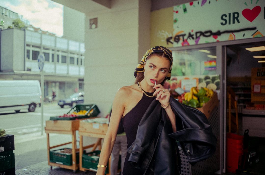 怀旧电影质感胶片颗粒纹理模拟照片调色Lightroom预设包 André Josselin – PRIMAVERA LIGHTROOM PRESETS 插件预设 第11张-素材湾丨精选海外优质设计素材资源 怀旧电影质感胶片颗粒纹理模拟照片调色Lightroom预设包 André Josselin – PRIMAVERA LIGHTROOM PRESETS 插件预设 sucaiwan.com