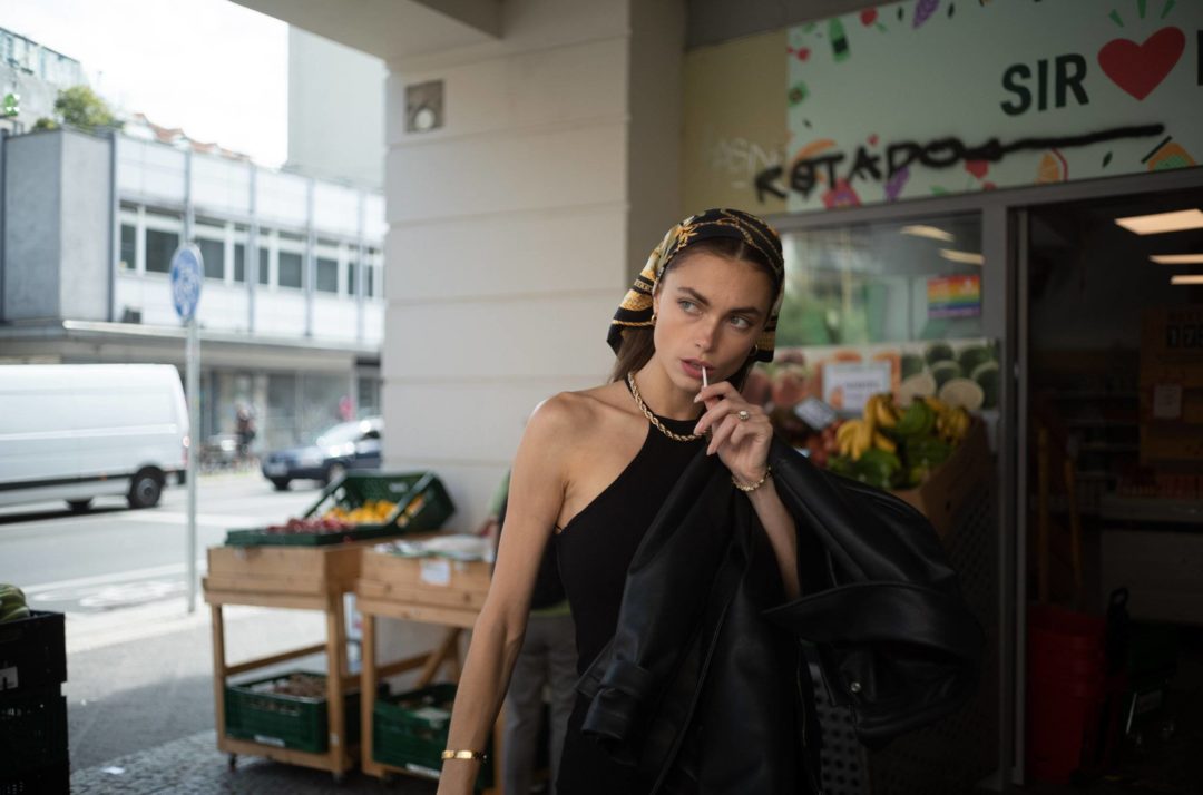 怀旧电影质感胶片颗粒纹理模拟照片调色Lightroom预设包 André Josselin – PRIMAVERA LIGHTROOM PRESETS 插件预设 第12张-素材湾丨精选海外优质设计素材资源 怀旧电影质感胶片颗粒纹理模拟照片调色Lightroom预设包 André Josselin – PRIMAVERA LIGHTROOM PRESETS 插件预设 sucaiwan.com