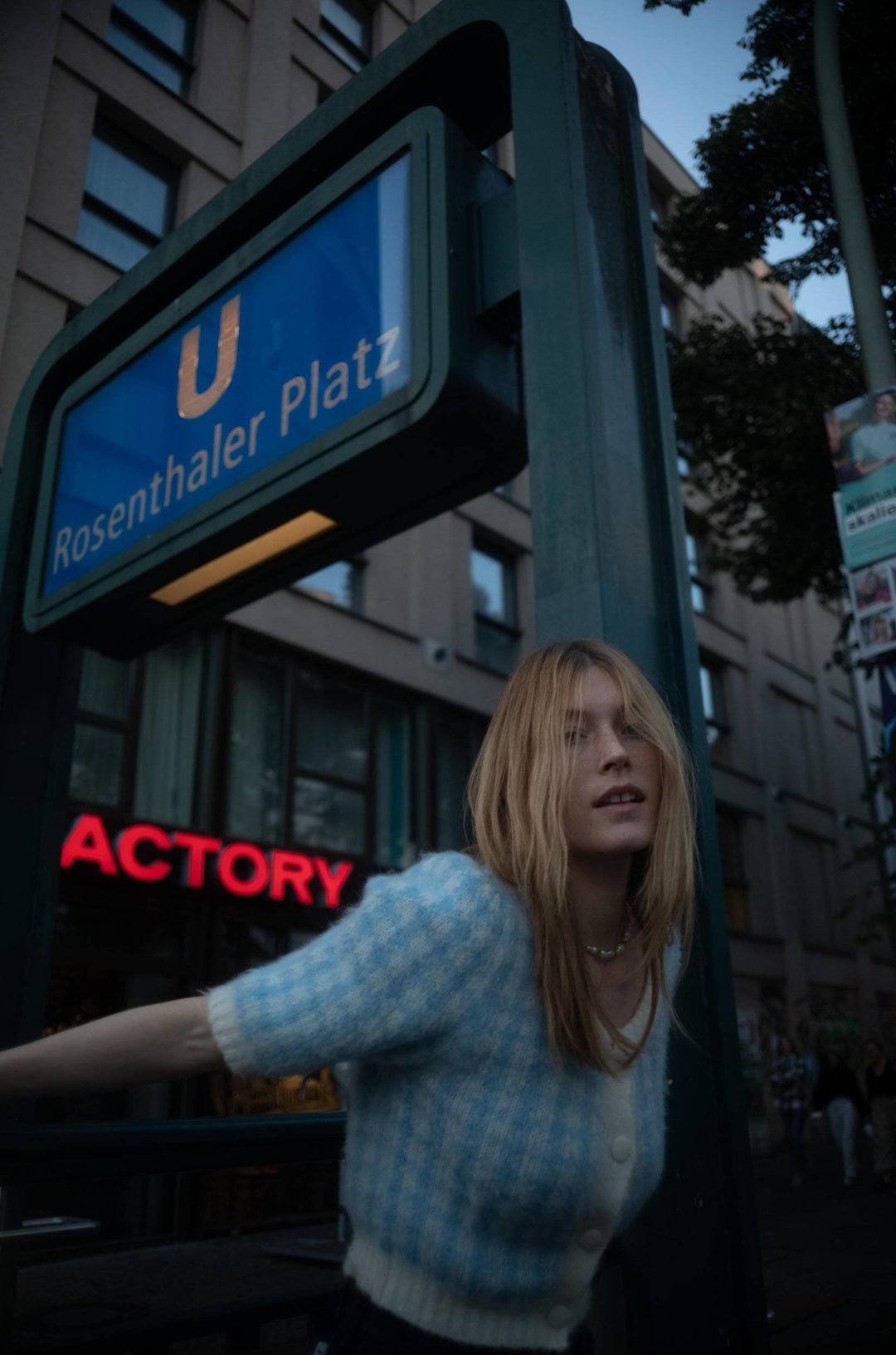 怀旧电影质感胶片颗粒纹理模拟照片调色Lightroom预设包 André Josselin – PRIMAVERA LIGHTROOM PRESETS 插件预设 第14张-素材湾丨精选海外优质设计素材资源 怀旧电影质感胶片颗粒纹理模拟照片调色Lightroom预设包 André Josselin – PRIMAVERA LIGHTROOM PRESETS 插件预设 sucaiwan.com