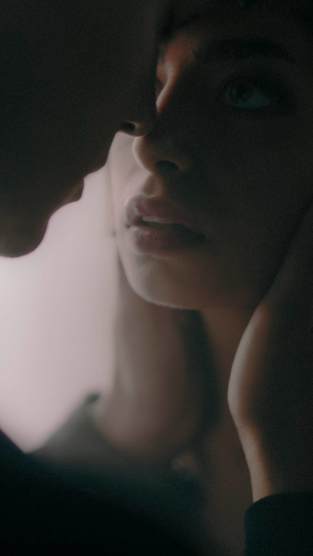 复古朦胧暖色调电影质感胶片颗粒效果模拟婚礼照片调色Lightroom预设包 Legacy Presets – Nostalgia 插件预设 第8张-素材湾丨精选海外优质设计素材资源 复古朦胧暖色调电影质感胶片颗粒效果模拟婚礼照片调色Lightroom预设包 Legacy Presets – Nostalgia 插件预设 sucaiwan.com