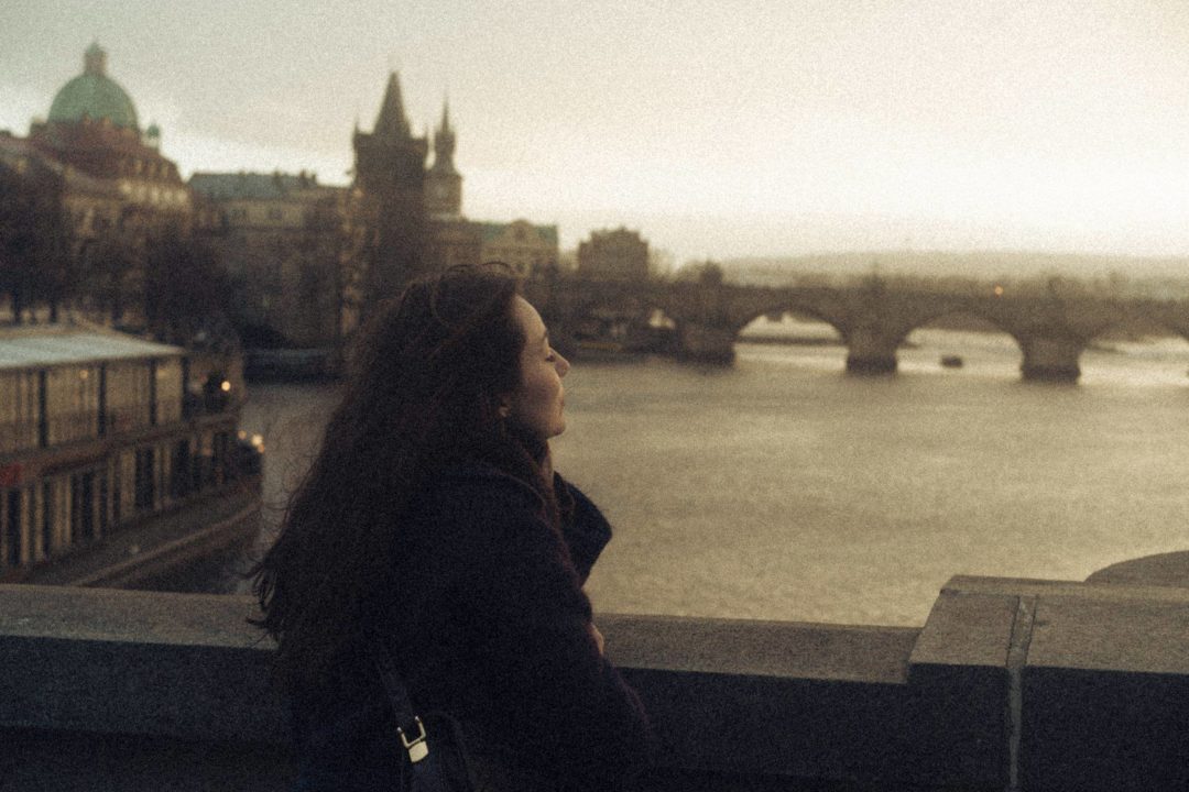 复古朦胧暖色调电影质感胶片颗粒效果模拟婚礼照片调色Lightroom预设包 Legacy Presets – Nostalgia 插件预设 第21张-素材湾丨精选海外优质设计素材资源 复古朦胧暖色调电影质感胶片颗粒效果模拟婚礼照片调色Lightroom预设包 Legacy Presets – Nostalgia 插件预设 sucaiwan.com