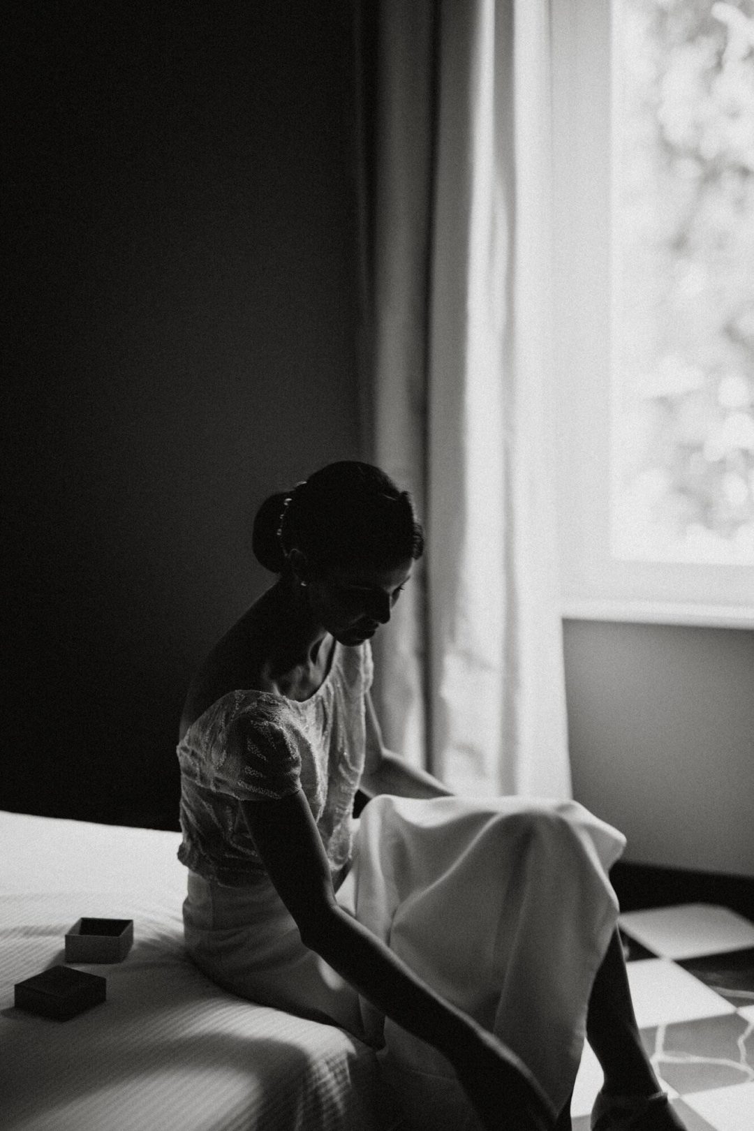 真实情绪化柔和暖色橙色黑白色调婚礼照片调色Lightroom预设包 Legacy Presets – Francesca Angrisano – Poetico 插件预设 第23张-素材湾丨精选海外优质设计素材资源 真实情绪化柔和暖色橙色黑白色调婚礼照片调色Lightroom预设包 Legacy Presets – Francesca Angrisano – Poetico 插件预设 sucaiwan.com