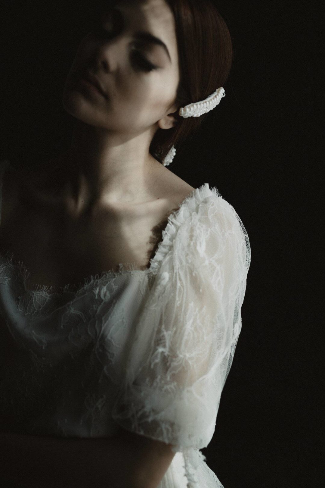 真实情绪化柔和暖色橙色黑白色调婚礼照片调色Lightroom预设包 Legacy Presets – Francesca Angrisano – Poetico 插件预设 第34张-素材湾丨精选海外优质设计素材资源 真实情绪化柔和暖色橙色黑白色调婚礼照片调色Lightroom预设包 Legacy Presets – Francesca Angrisano – Poetico 插件预设 sucaiwan.com