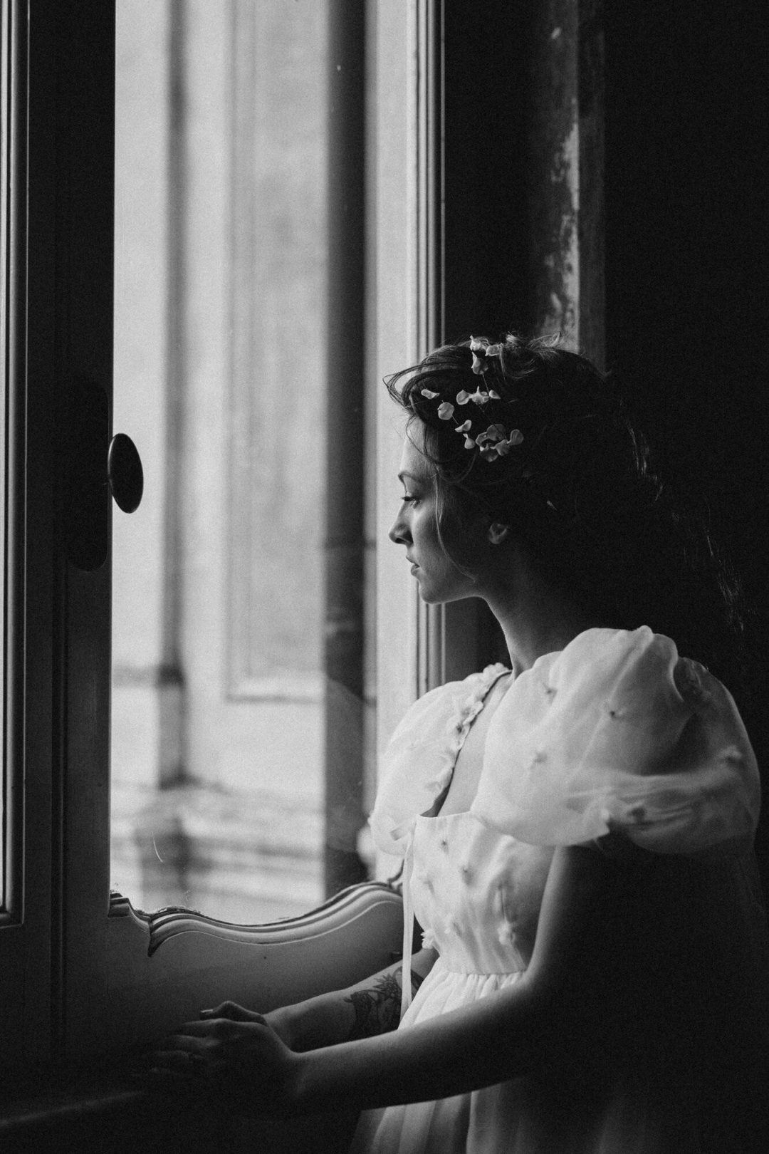 真实情绪化柔和暖色橙色黑白色调婚礼照片调色Lightroom预设包 Legacy Presets – Francesca Angrisano – Poetico 插件预设 第35张-素材湾丨精选海外优质设计素材资源 真实情绪化柔和暖色橙色黑白色调婚礼照片调色Lightroom预设包 Legacy Presets – Francesca Angrisano – Poetico 插件预设 sucaiwan.com