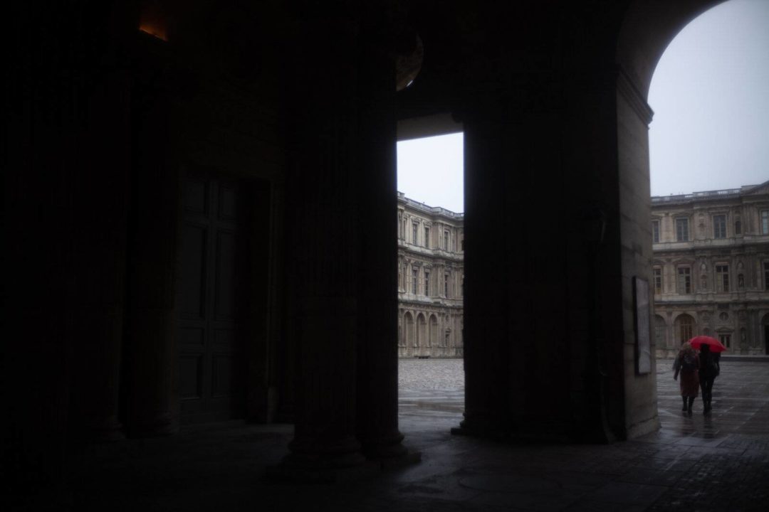 复古优雅黑白色单色城市街拍肖像照片调色Lightroom预设 André Josselin – MAISON NOIR PRESET COLLECTION 插件预设 第9张-素材湾丨精选海外优质设计素材资源 复古优雅黑白色单色城市街拍肖像照片调色Lightroom预设 André Josselin – MAISON NOIR PRESET COLLECTION 插件预设 sucaiwan.com