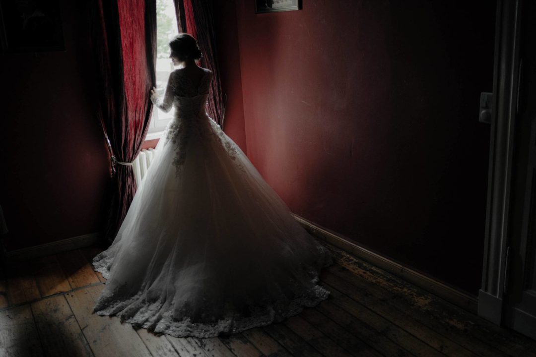 浪漫永恒柔光文艺复兴风格苍白婚礼肖像照片调色Lightroom预设 Legacy Presets – Muse & Mirror – True Romance 插件预设 第14张-素材湾丨精选海外优质设计素材资源 浪漫永恒柔光文艺复兴风格苍白婚礼肖像照片调色Lightroom预设 Legacy Presets – Muse & Mirror – True Romance 插件预设 sucaiwan.com